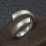 Silver ring 3496
